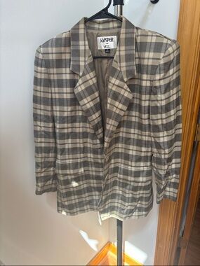 Vintage Kasper Beige and Gray Plaid Blazer